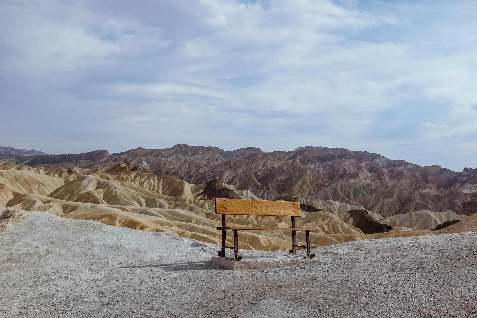 Banc à Death Valley — Closer than they appear